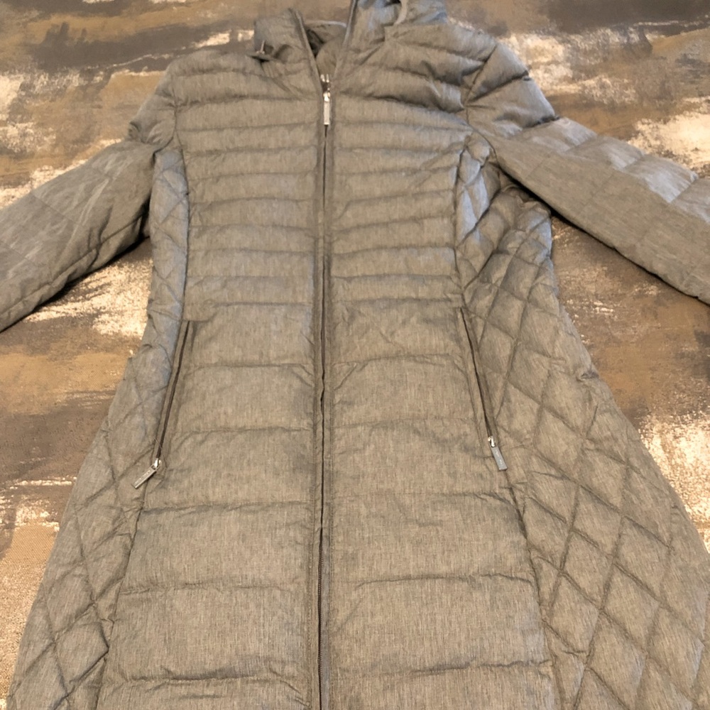 Rare color• MK parka